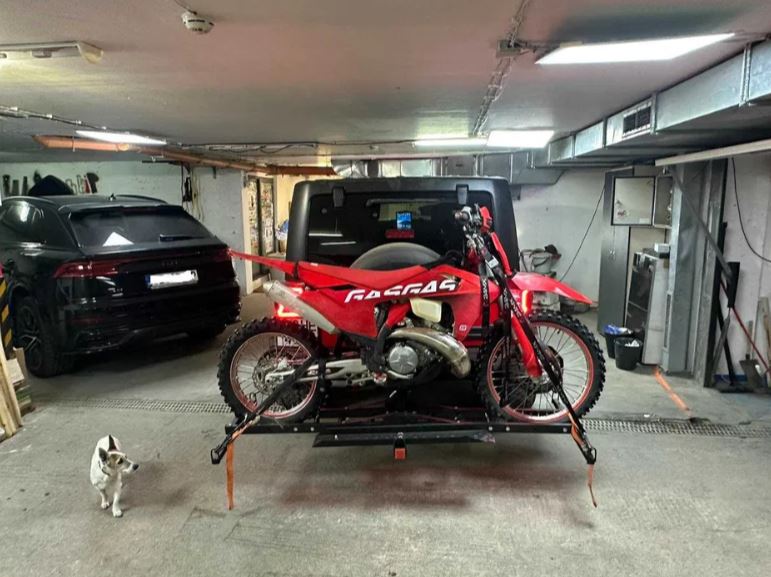 Motorcycle Hitch Carrier Stand – USA/Canada Version